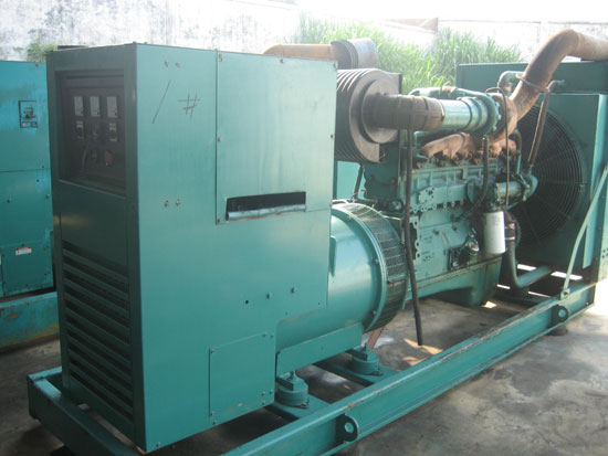 高港租赁发电机- 发电机碳刷磨损的原因是什么