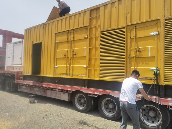 高港发电机出租100KW发电机需要什么规格的电缆线？