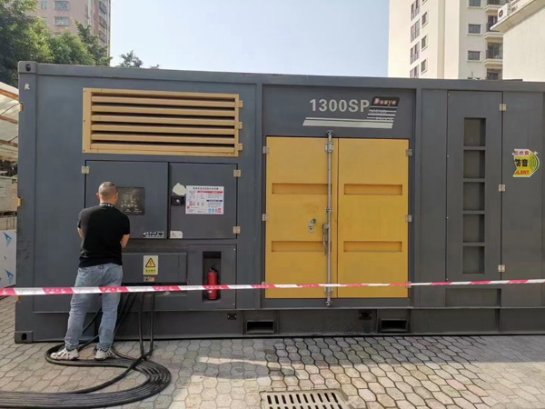 高港如何根据实际需求选择合适电压和功率的柴油发电机组？