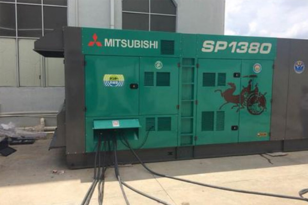 高港为什么有些柴油发电机组的输出电压可以调节？