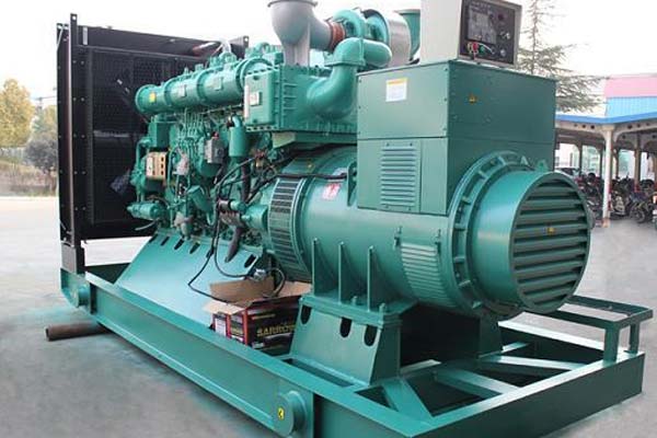 高港工厂发电机应急发电中如何优化燃油储备管理？