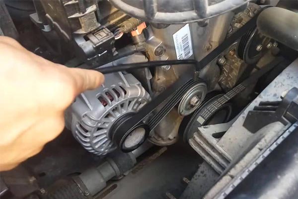 高港转速传感器的工作原理是什么？